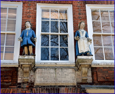 st-mary-statues-england