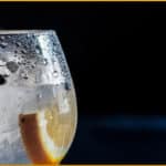 glass-lemon-water