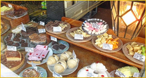 bakery-goods-display