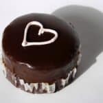 heart-chocolate-cupcake