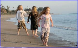 Kids playing in San Clemente State Beach